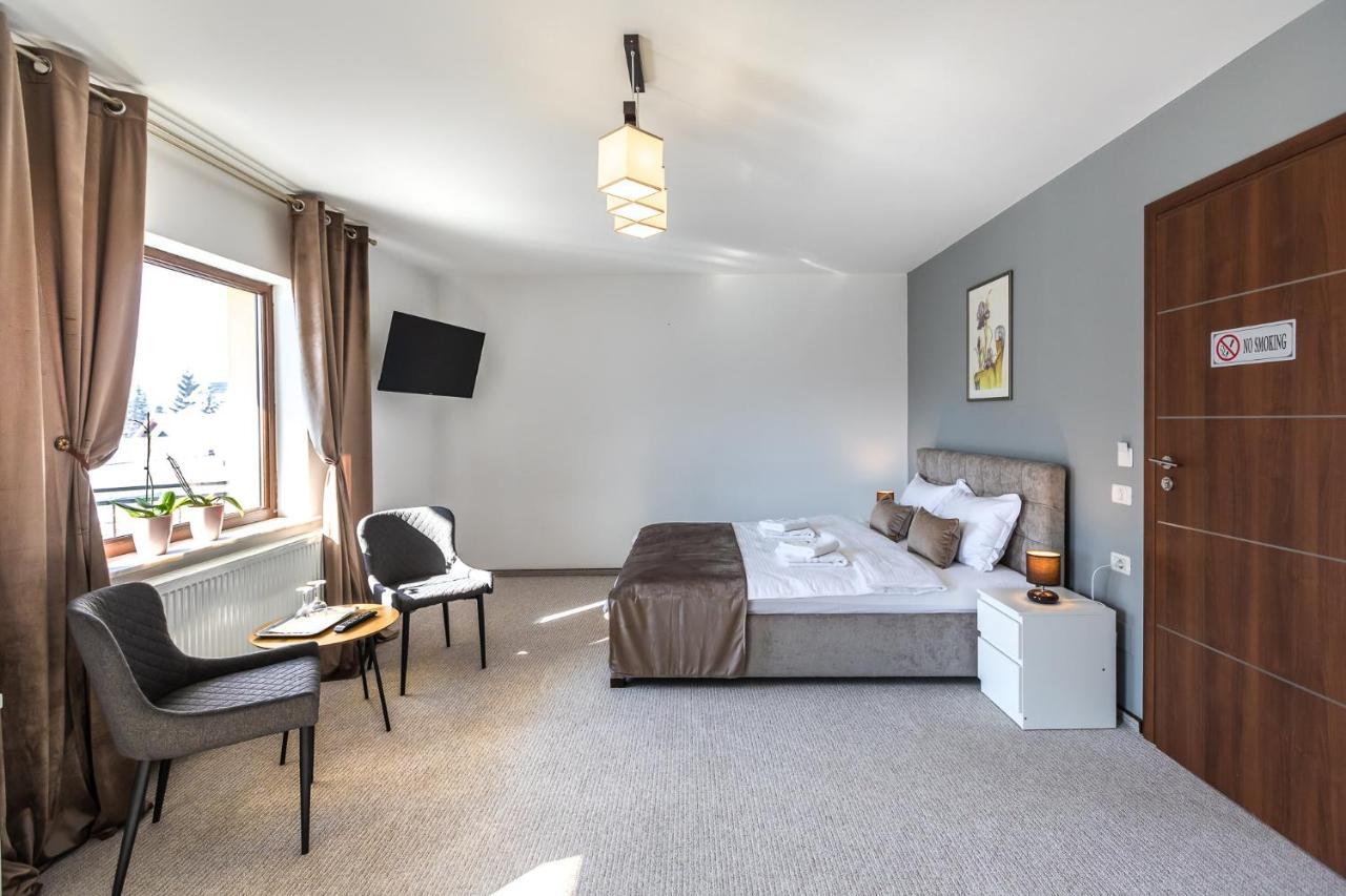 Emerald Residence Rîşnov 外观 照片