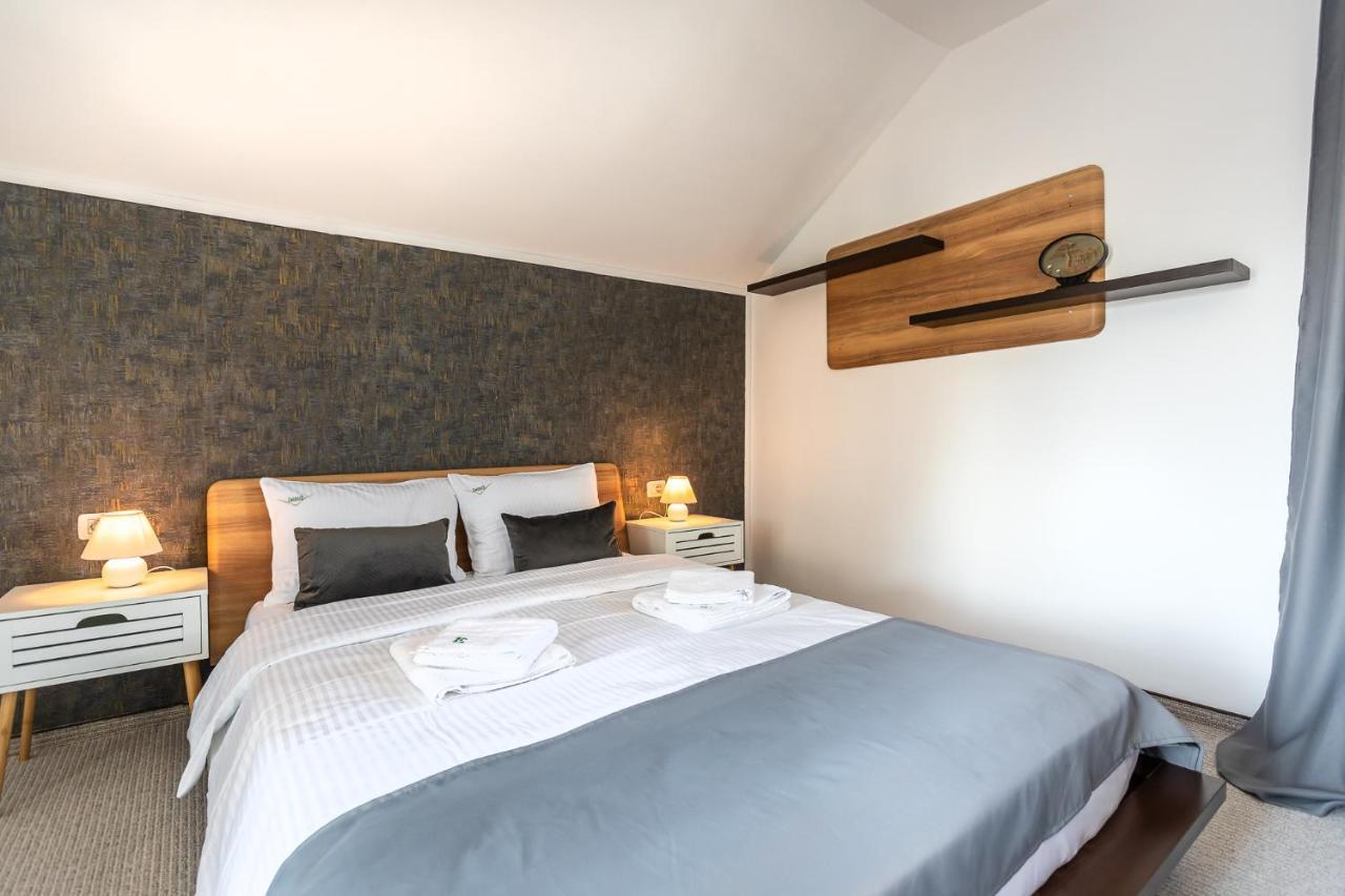Emerald Residence Rîşnov 外观 照片