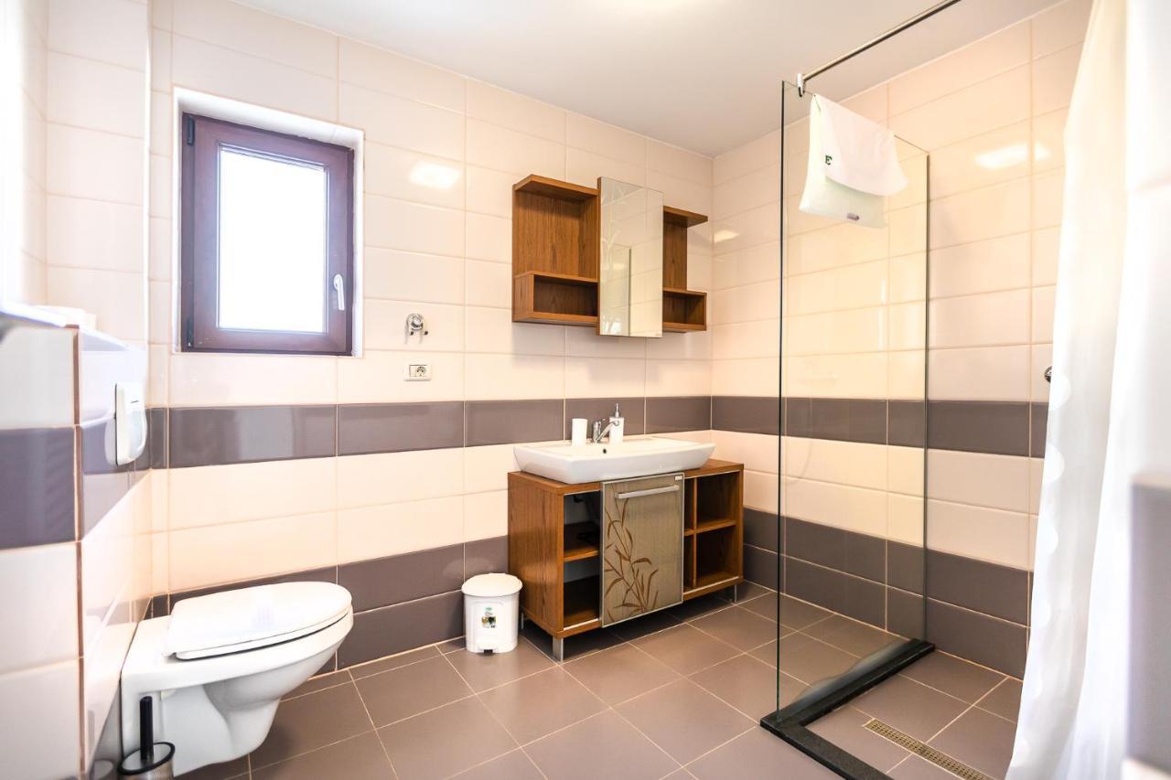 Emerald Residence Rîşnov 外观 照片