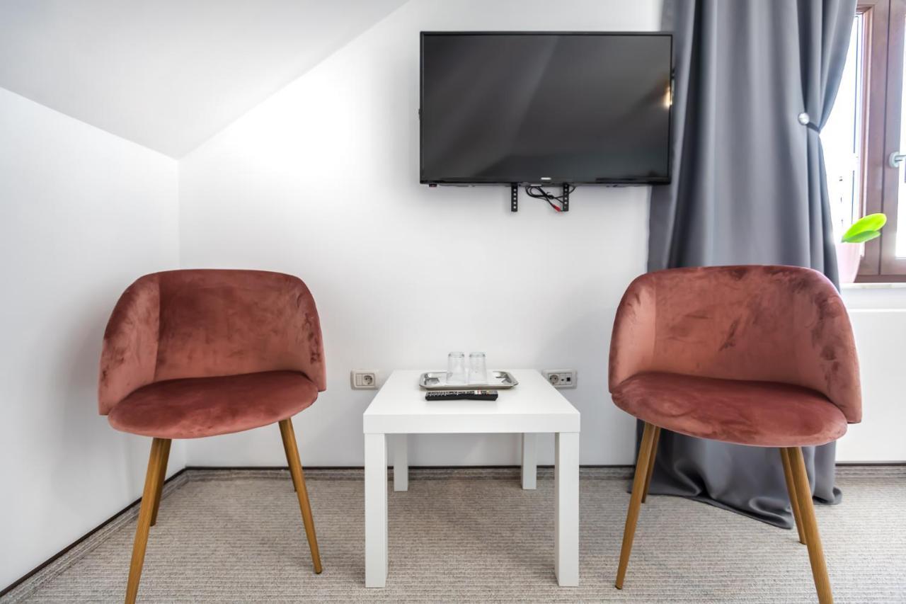 Emerald Residence Rîşnov 外观 照片