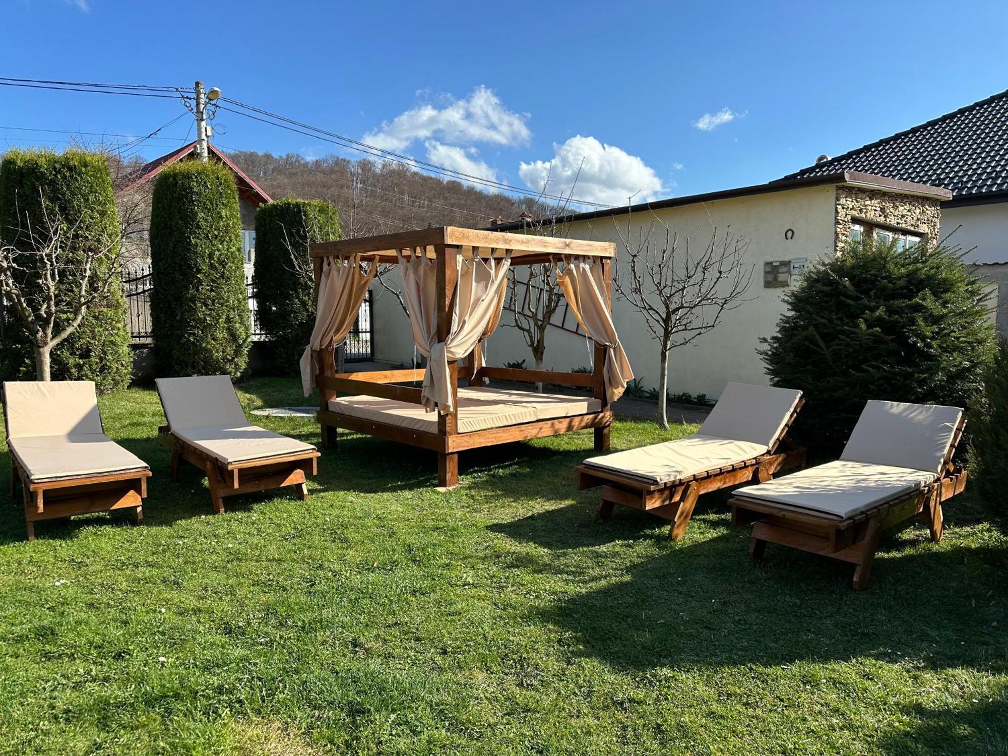 Emerald Residence Rîşnov 外观 照片