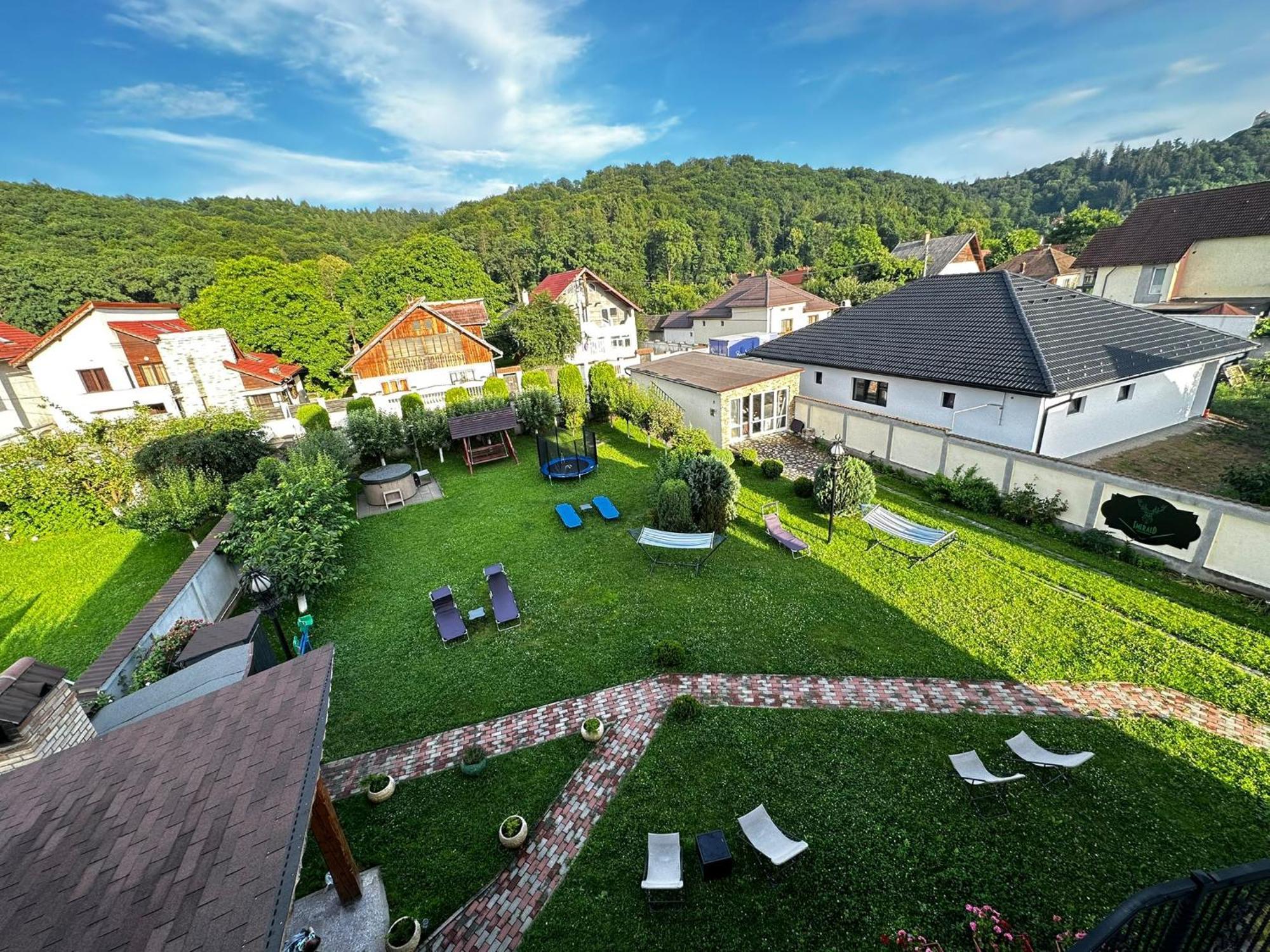 Emerald Residence Rîşnov 外观 照片